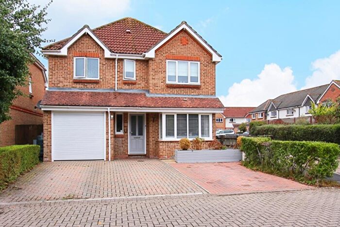 4 Bedroom Detached House For Sale In **Show Home Condition**Cornflower Way, SP11