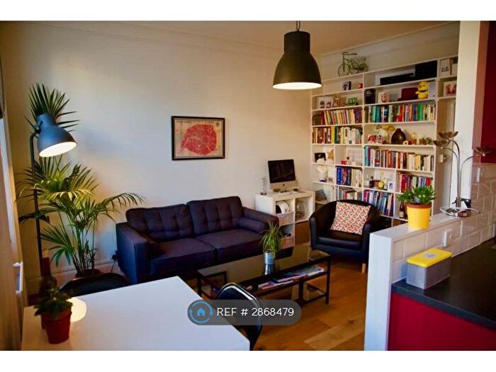 2 Bedroom Flat To Rent In Grafton Road, London, NW5