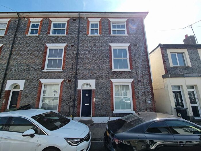 1 Bedroom Apartment To Rent In Victoria Street, Gosport, PO12