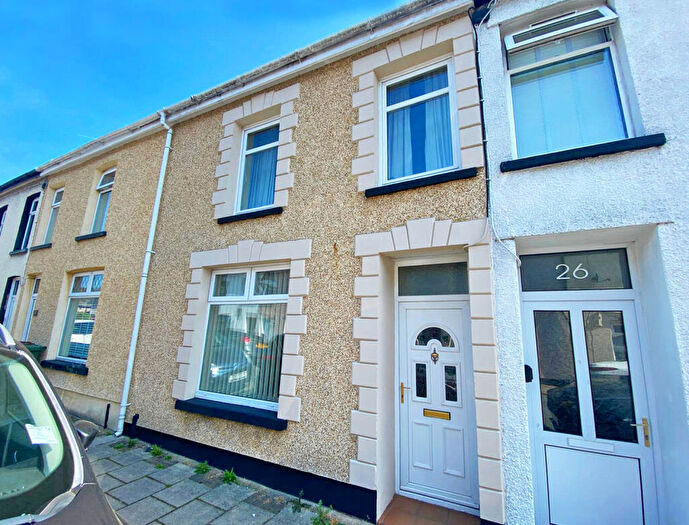 4 Bedroom Terraced House For Sale In Central Street, Ystrad Mynach, Hengoed, CF82