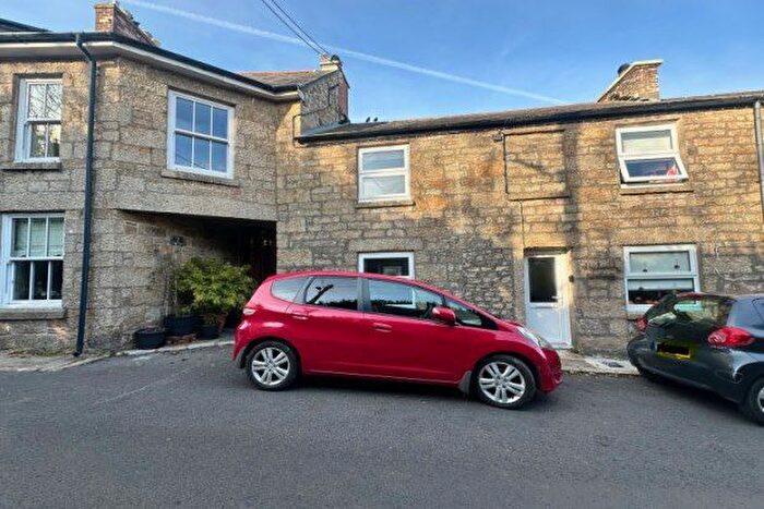 1 Bedroom Property To Rent In Fore Street, Penzance, TR20
