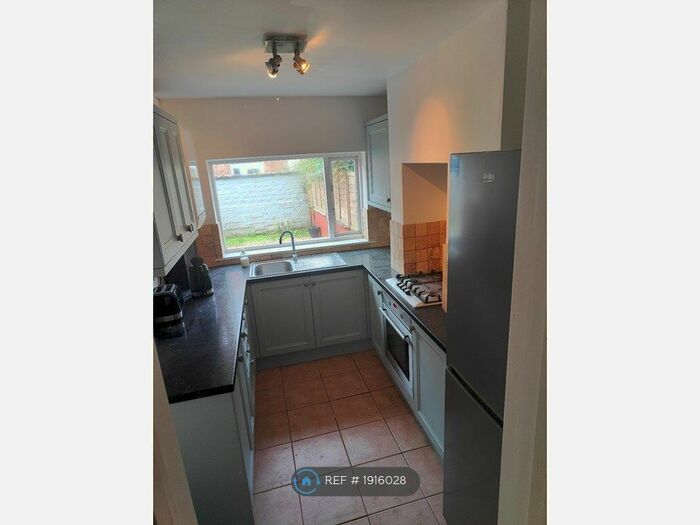 2 Bedroom Terraced House To Rent In South View Terrace, Exeter, EX4