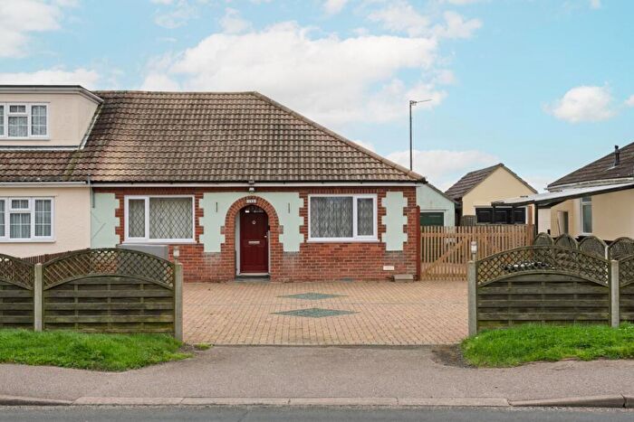 2 Bedroom Semi-Detached Bungalow For Sale In Wivenhoe Road, Alresford, Colchester, CO7