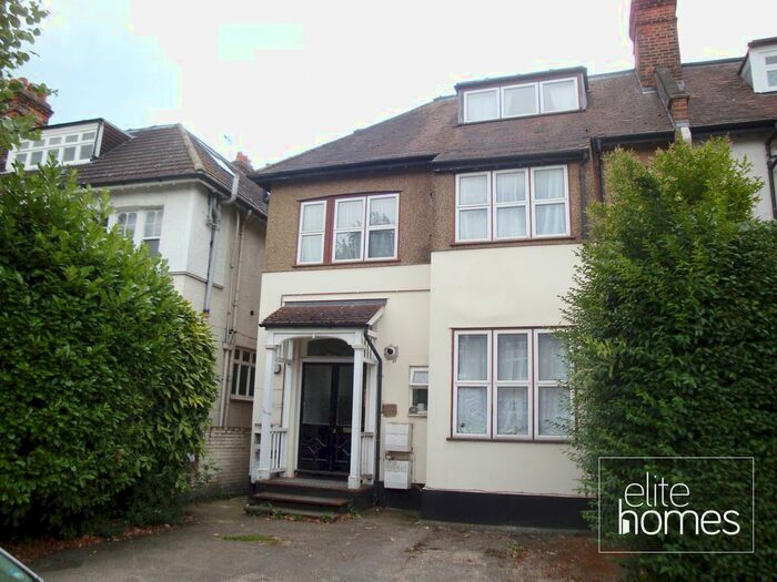 1 Bedroom Flat To Rent In Elm Park Road, London, N21