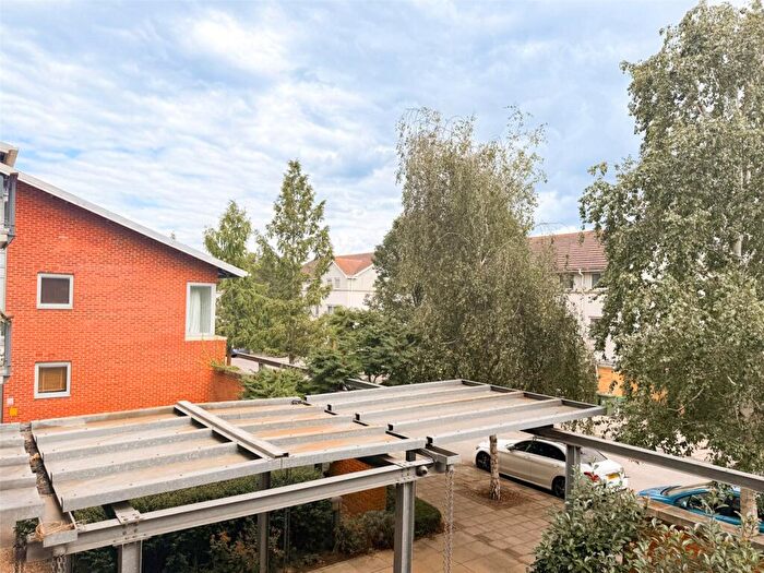 1 Bedroom Apartment For Sale In Erebus Drive, Woolwich, SE28
