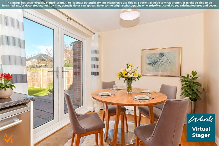 3 Bedroom End Of Terrace House For Sale In Le Temple Road, Paddock Wood, Tonbridge, Kent, TN12