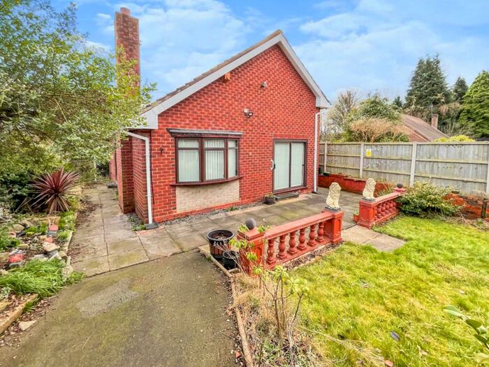 3 Bedroom houses for sale in Colley Gate, B63, West Midlands