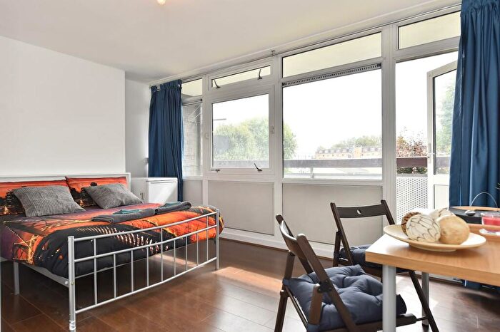 4 Bedroom House To Rent In Bigland Street, London, E1