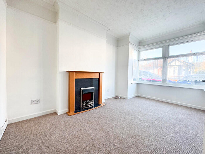 1 Bedroom Flat For Sale In Electric Avenue, Westcliff-on-Sea, SS0