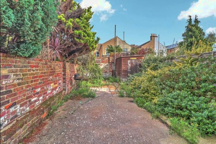 5 Bedroom House To Rent In Montgomerie Road, Southsea, PO5