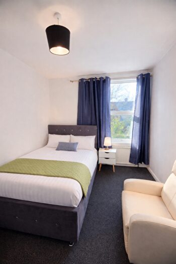 4 Bedroom Terraced House To Rent In Masons Avenue, Harrow, Middlesex, HA3