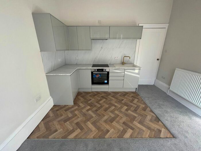 2 Bedroom Flat To Rent In Garthland Drive, Dennistoun, Glasgow, G31