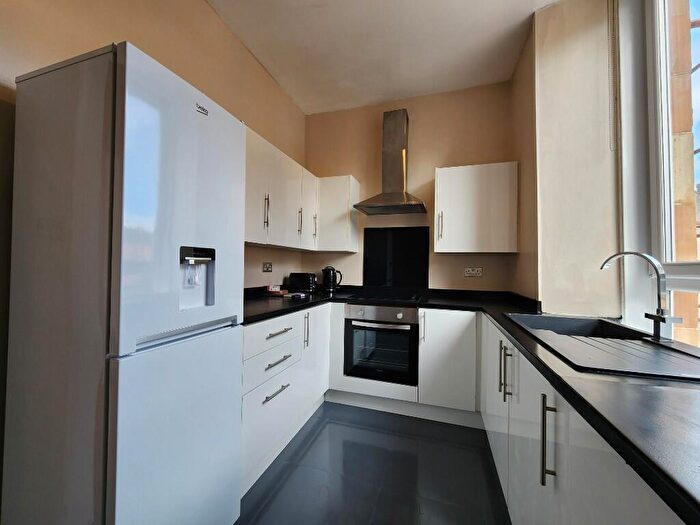 2 Bedroom Flat To Rent In Dixon Avenue, Glasgow, Glasgow, G42