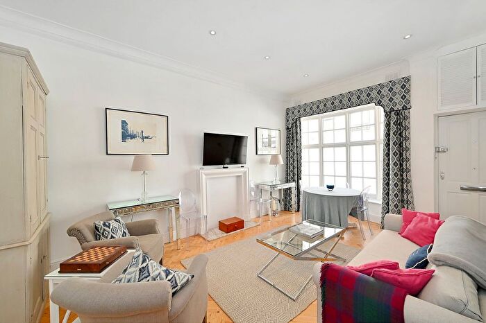 1 Bedroom Detached House To Rent In Eaton Terrace Mews, London, SW1W