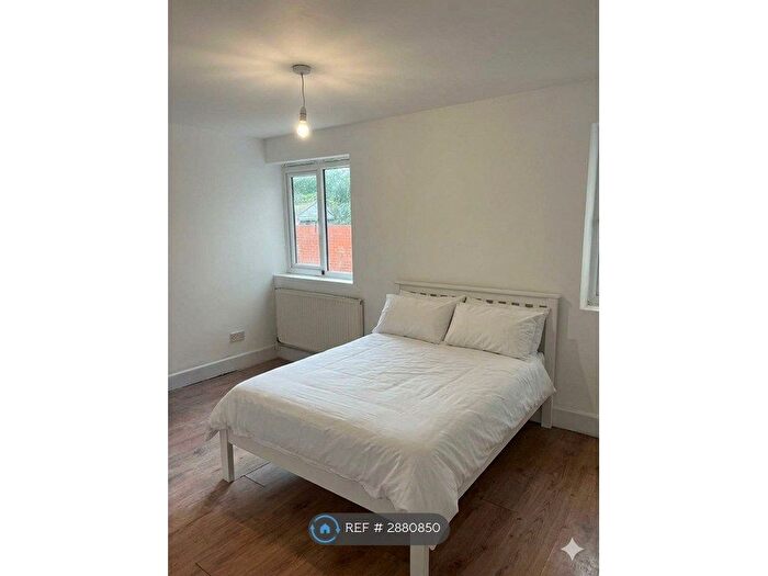 2 Bedroom Flat To Rent In Norbury Road, Thornton Heath, CR7