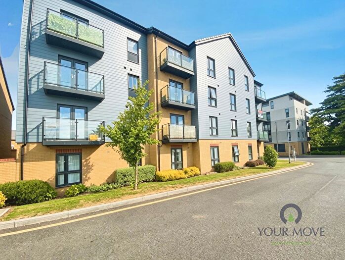 1 Bedroom Flat For Sale In Church Street, Sittingbourne, Kent, ME10