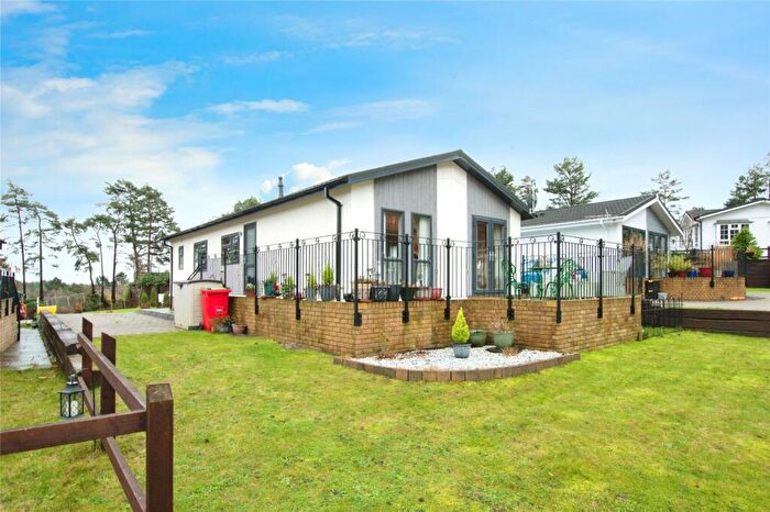 2 Bedroom Detached House For Sale In Maple Walk, Ringwood, Hampshire, BH24