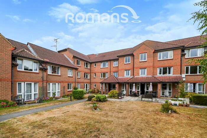 1 Bedroom Flat To Rent In Tebbit Close, Bracknell, RG12