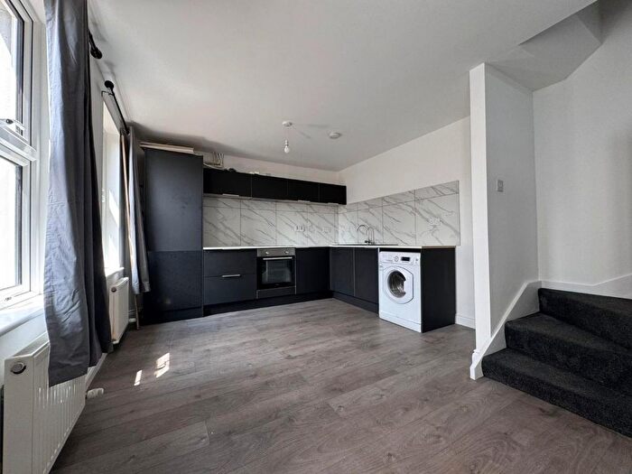 2 Bedroom Detached House To Rent In Flint Mews, Prospect Road, Hythe, CT21