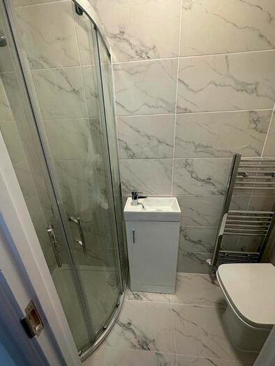 3 Bedroom Flat To Rent In South Lambeth Rd, Vauxhall, SW8