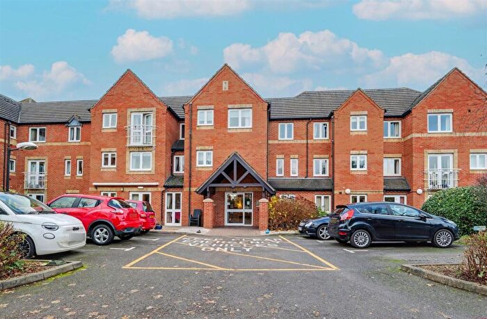 1 Bedroom Flat For Sale In Northampton Road, Marshall Court Northampton Road, LE16