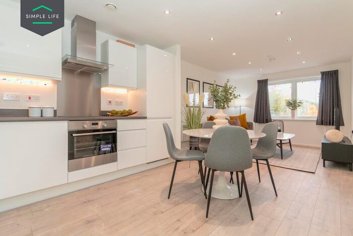 1 Bedroom Flat To Rent In Empyrean, Salford, M7