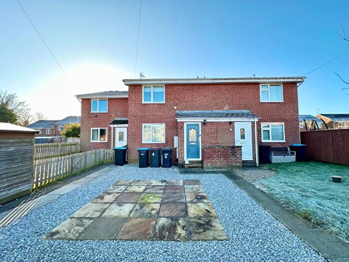 1 Bedroom Apartment For Sale In Newtondale Close, Knaresborough, North Yorkshire, HG5