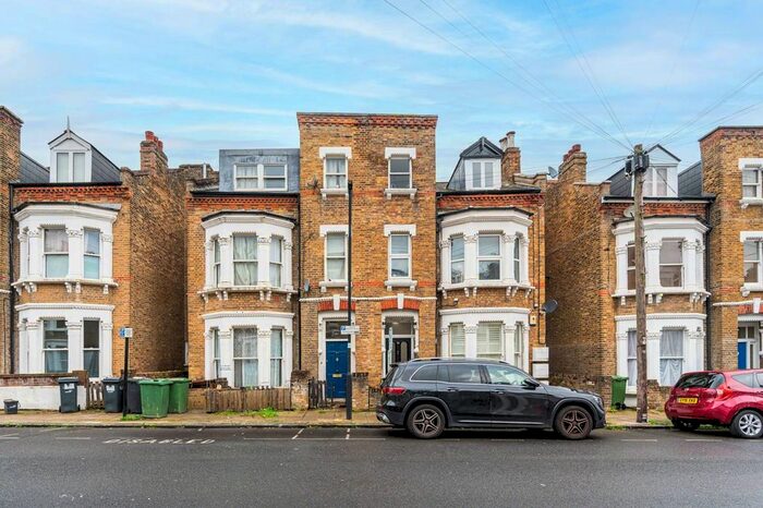2 Bedroom Flat To Rent In Brailsford Road, Brixton, London, SW2