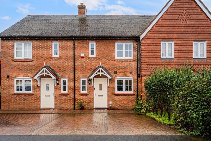 2 Bedroom House For Sale In Hayton Crescent, Tadworth, KT20