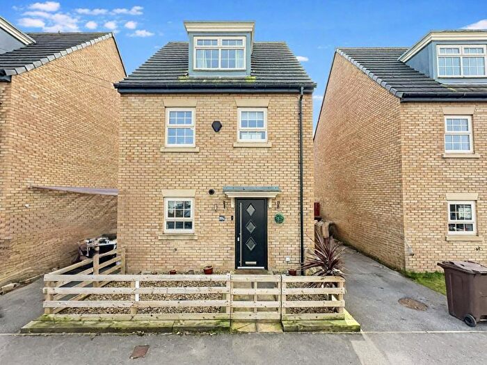 4 Bedroom Detached House For Sale In Girnhill Lane, Featherstone, Pontefract, WF7