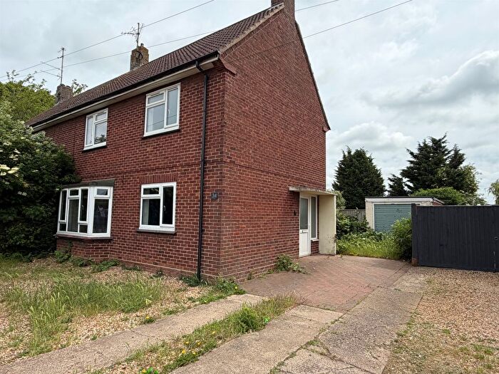3 Bedroom Semi-Detached House For Sale In Allenbys Chase, Sutton Bridge, Spalding, PE12