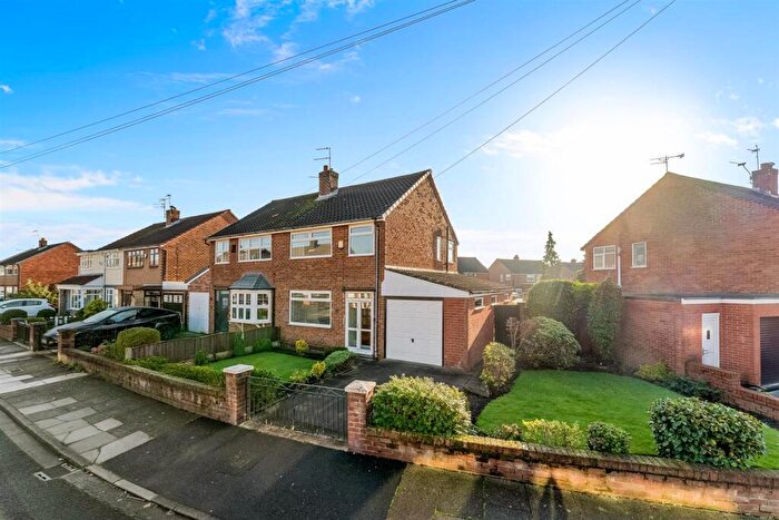 3 Bedroom Semi Detached House For Sale In Sinclair Avenue, Prescot, L35