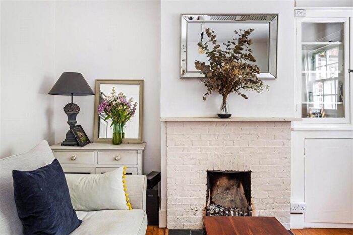 2 Bedroom End Of Terrace House For Sale In The Common, Shalford, Guildford, Surrey, GU4
