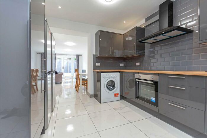 6 Bedroom House To Rent In Trevisa Grove, Bristol, BS10