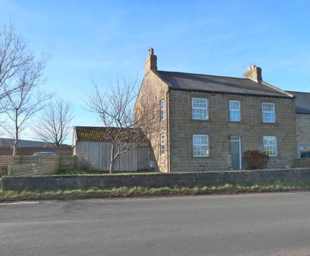 4 Bedroom Detached House To Rent In Burley Bank Road, Killinghall, HG3