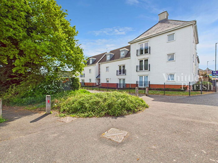 2 Bedroom Flat For Sale In Ensign Way, Diss, IP22