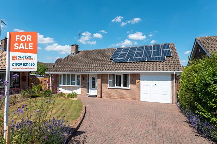 4 Bedroom Detached Bungalow For Sale In Pine Tree Close, Worksop, S80