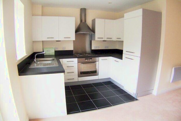 2 Bedroom Flat To Rent In Addison Road, Tunbridge Wells, TN2