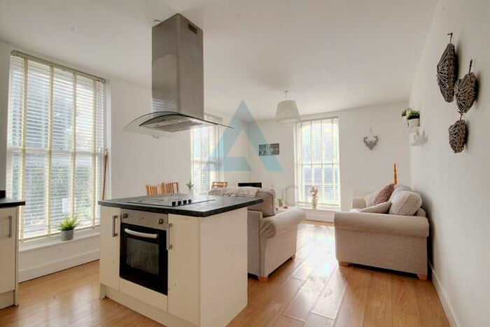 2 Bedroom Flat To Rent In Ferndale Street, London, E6