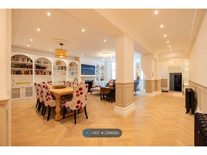 2 Bedroom Flat To Rent In Cornwall Gardens, London, SW7