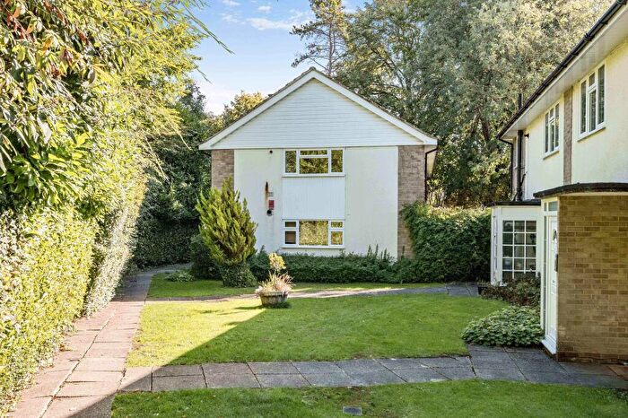 1 Bedroom Flat For Sale In Andover Road, Lynwood Court Andover Road, SO22