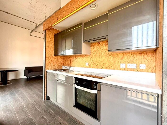 1 Bedroom Flat To Rent In Park Road, Liverpool, Merseyside, L8