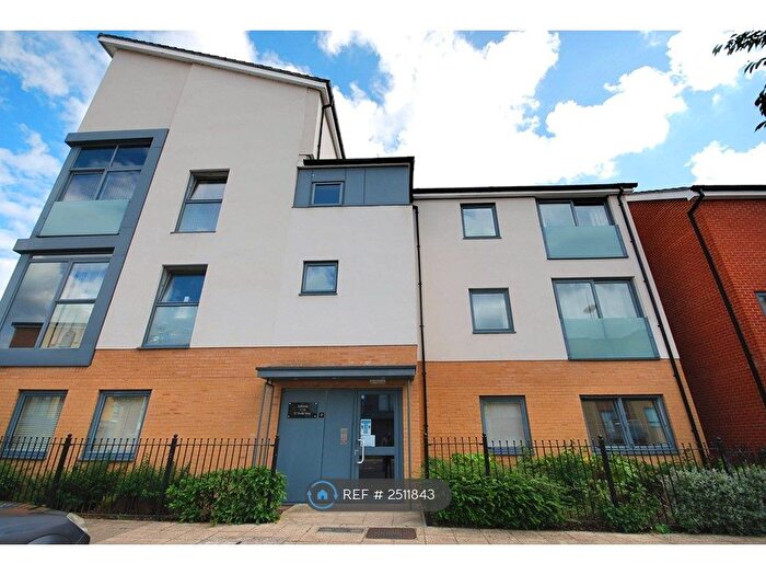 1 Bedroom Flat To Rent In Drake Way, Reading, RG2