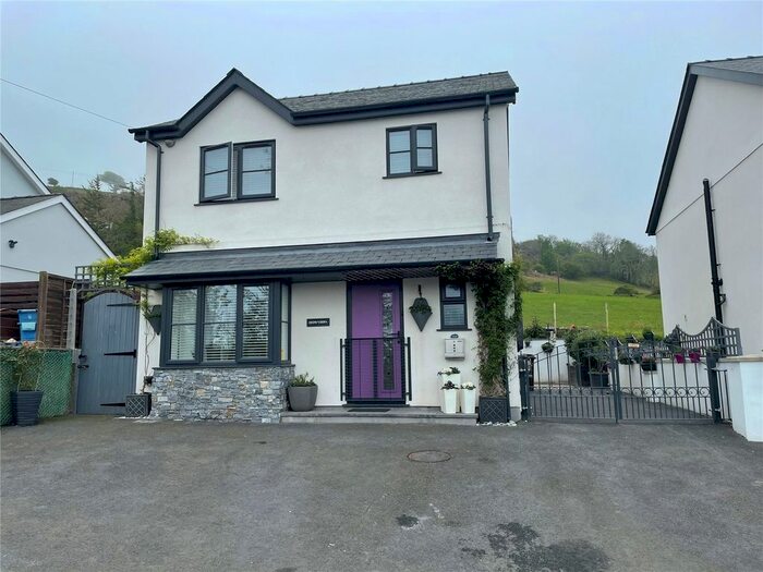 3 Bedroom Detached House For Sale In Clynnogfawr, Caernarfon, Gwynedd, LL54