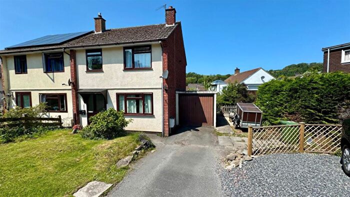 3 Bedroom Semi-Detached House For Sale In Knowle, EX33