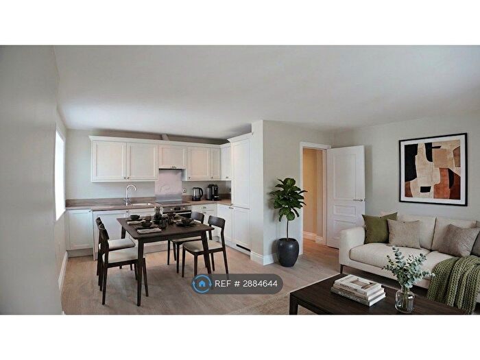 2 Bedroom Flat To Rent In Wisteria House, Tamworth, B79