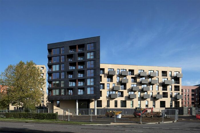 1 Bedroom Flat To Rent In Burgess Springs, Chelmsford, CM1