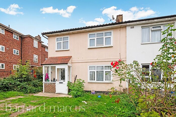 3 Bedroom Semi-Detached House For Sale In Seddon Road, Morden, SM4