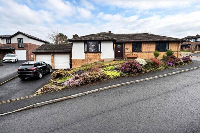 3 Bedroom Detached Bungalow For Sale In Llys Westfa, Felinfoel, Llanelli, SA14