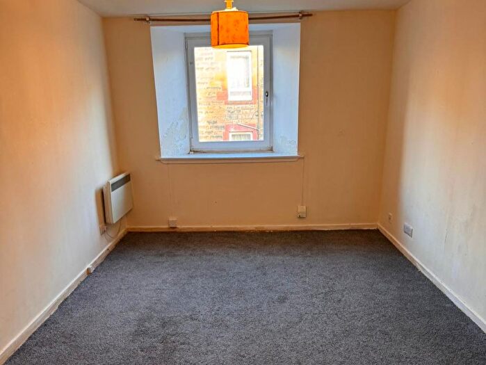 2 Bedroom Flat To Rent In Cadiz Street, Edinburgh, EH6
